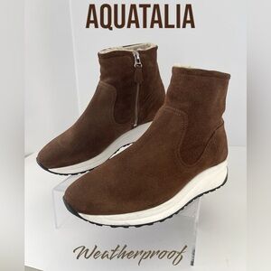 Aquatalia Sherpa lined Waterproof Suede Sneaker Boots Womans Size 8.5